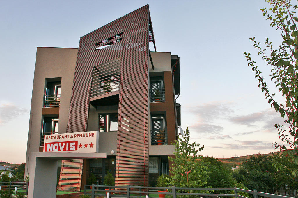 Pensiunea Novis Iasi Eksteriør billede